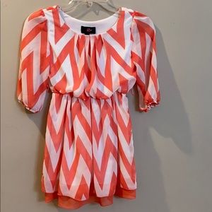 Beautiful IZ Byer girl size 7 coral & white dress {075}